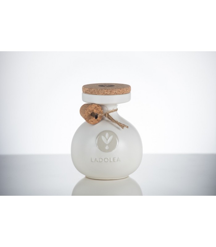 Ladolea Extra panenský olivový olej 80mlBalení v ručne vyrábanej keramike. Darčekové balenie.